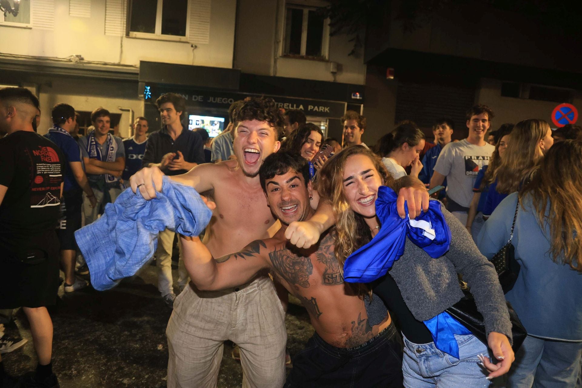 Locura y celebración en Oviedo por volver a Primera