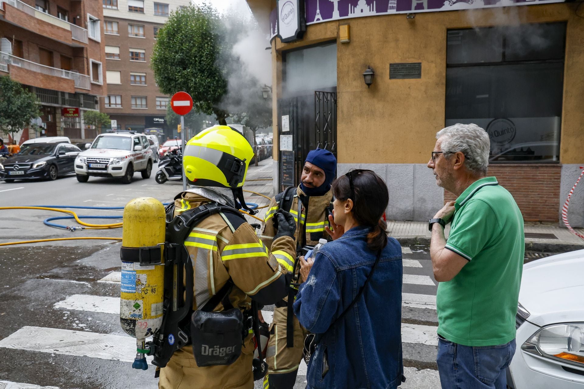 Se reactiva el incendio del restaurante-vinatería El Quinto de Gijón