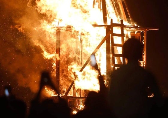 La noche de San Juan es considerado un momento mágico lleno de supersticiones.