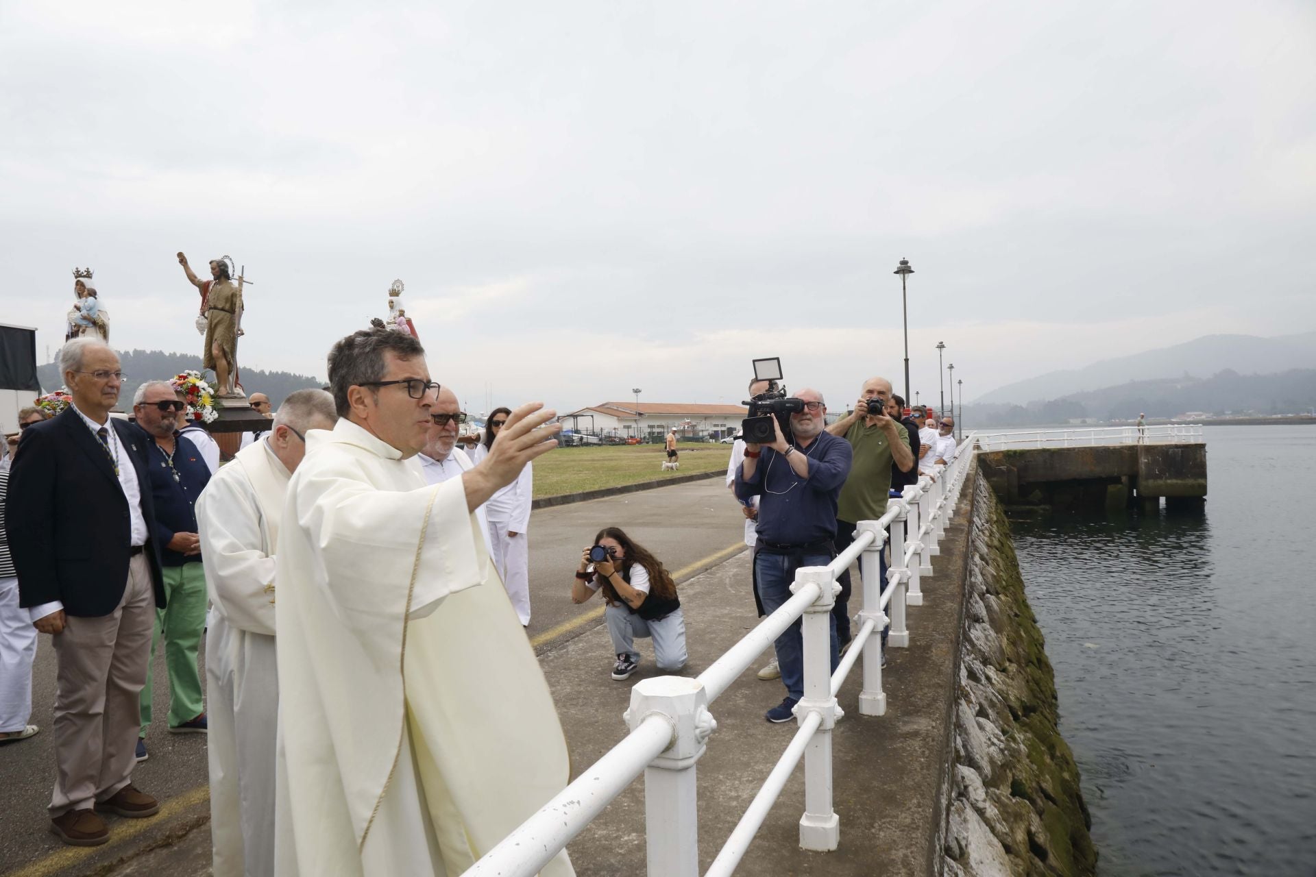 San Juan de la Arena celebra su procesión marinera, declarada de Interés Turístico