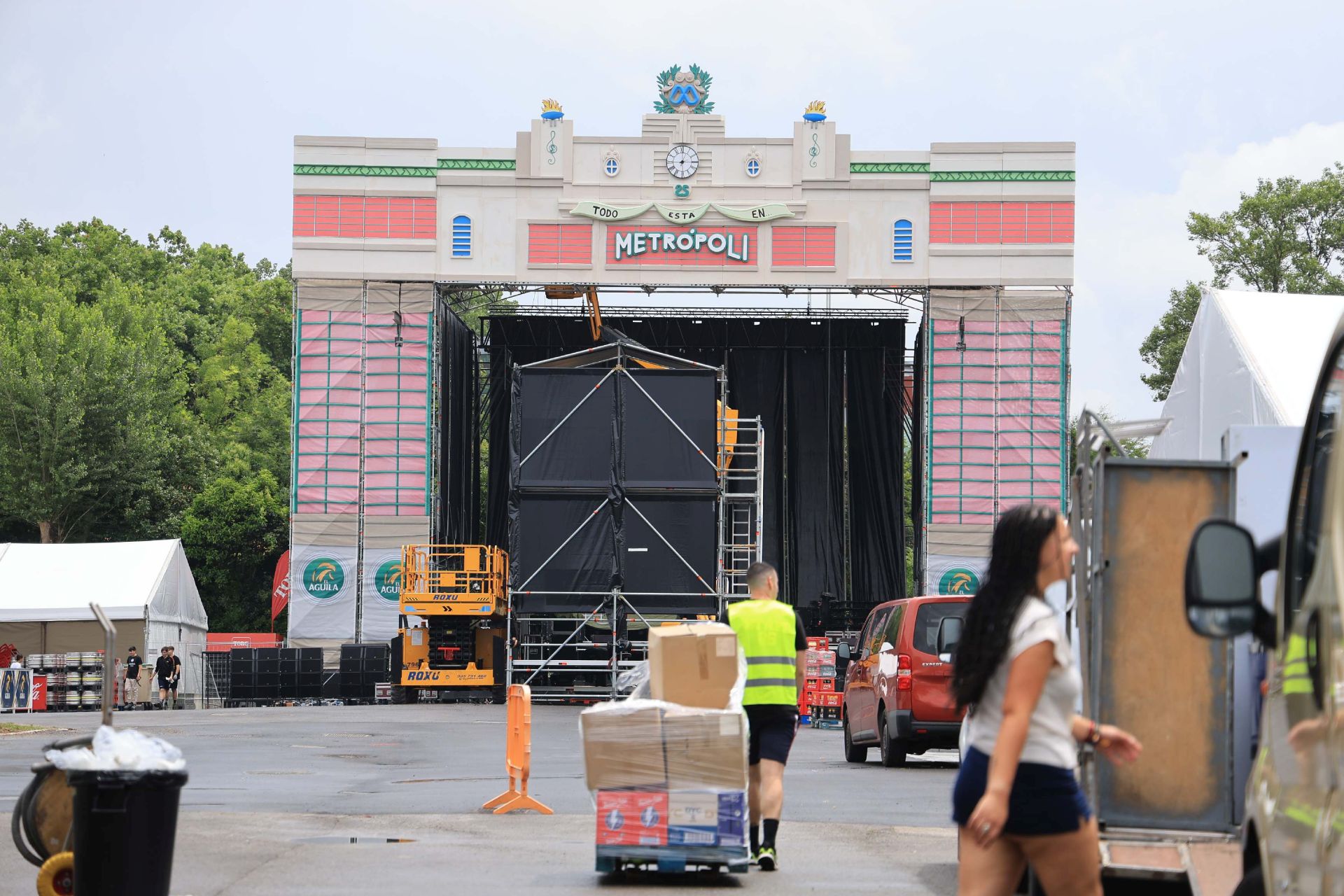 Así se prepara el festival Metrópoli de Gijón
