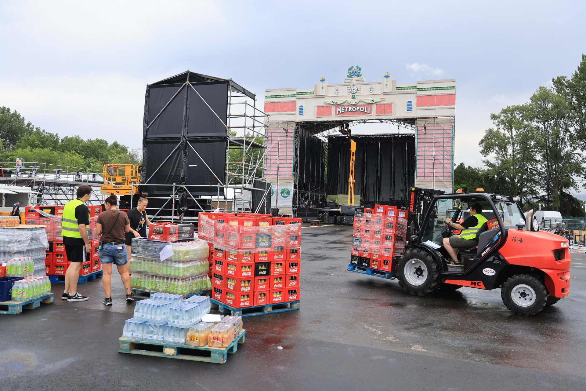 Así se prepara el festival Metrópoli de Gijón