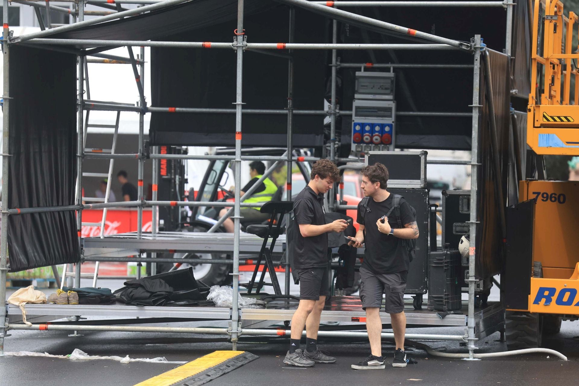 Así se prepara el festival Metrópoli de Gijón