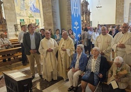 Homenaje celebrado en la iglesia parroquial de Villaviciosa.