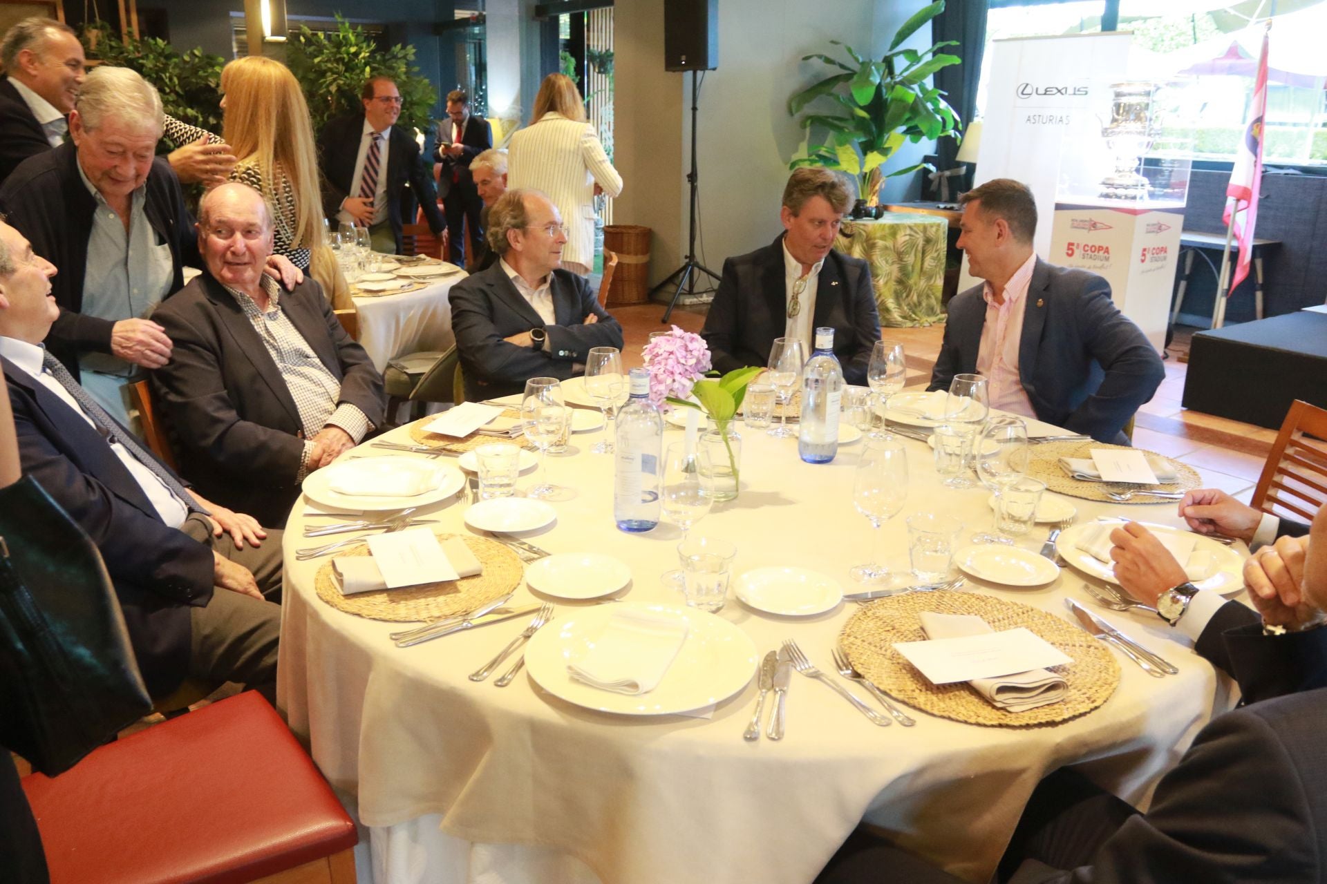 Entrega del reconocimiento &#039;Gijonés del año&#039; al Grupo Covadonga