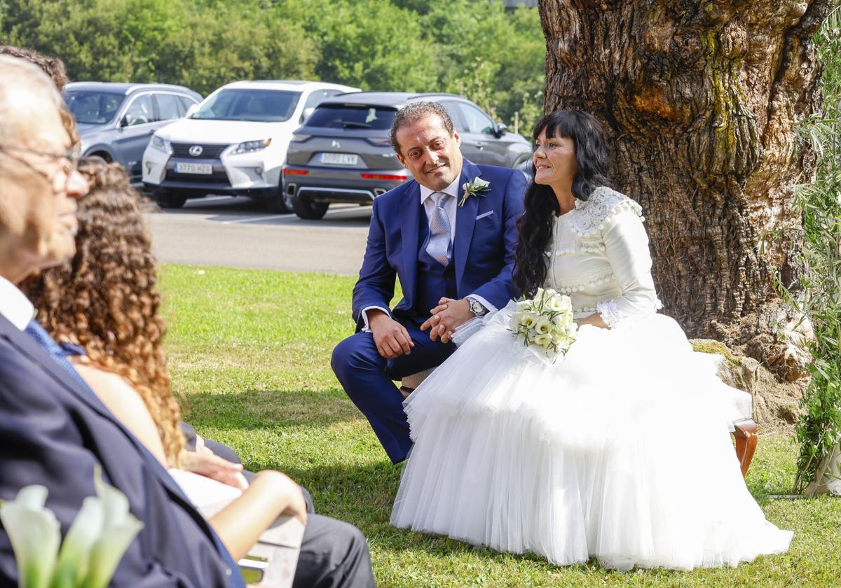 La familia sidrera se reunió en torno a la boda de Víctor &#039;Chaflán&#039; en Gijón