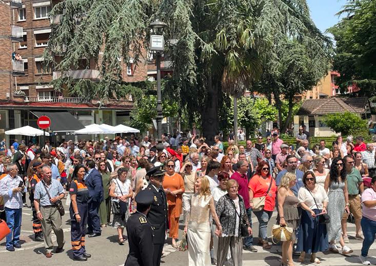 Imagen secundaria 1 - Lleno en La Felguera para festejar a su patrón: San Pedro