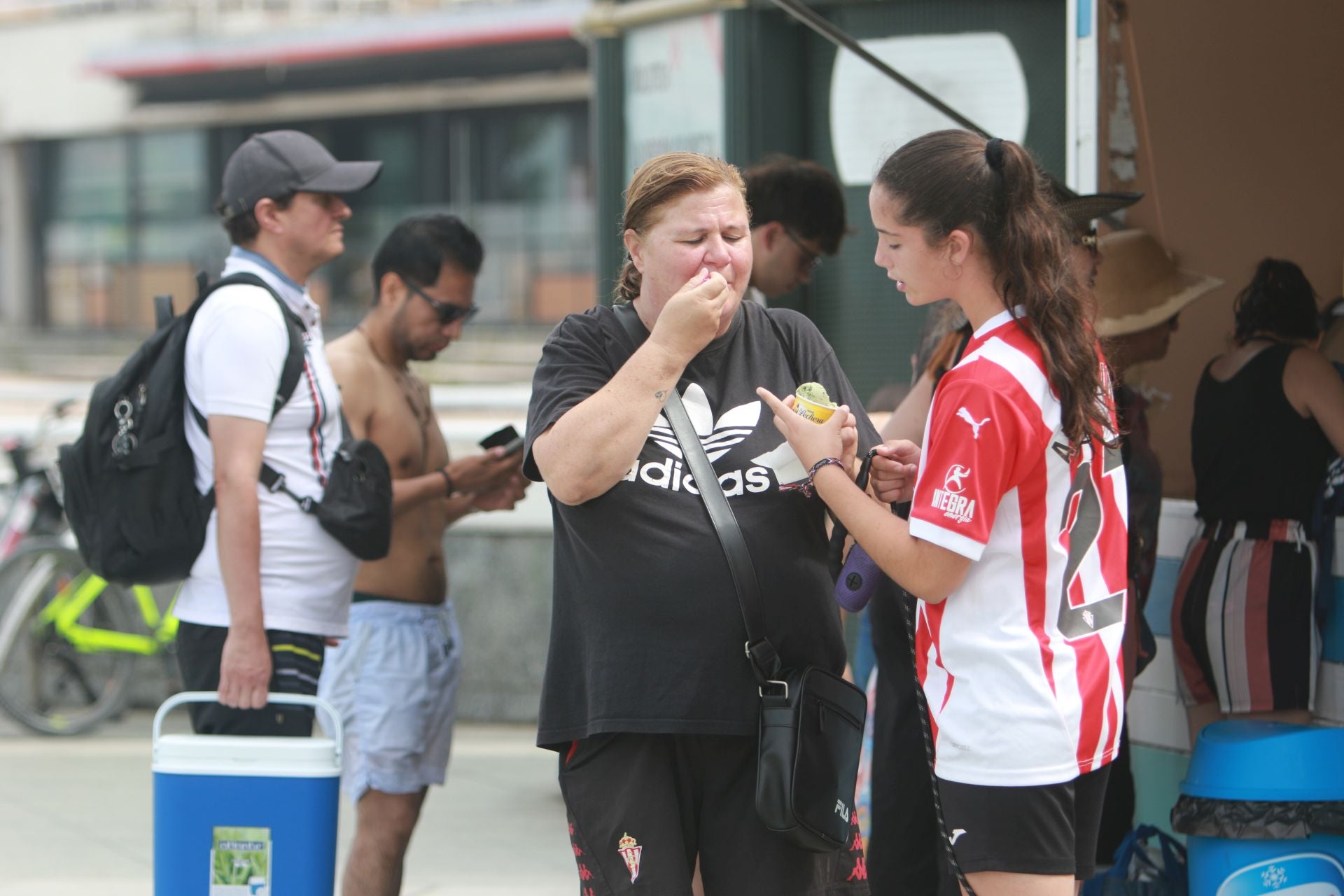 Domingo de agobiante calor: Asturias supera los 36 grados