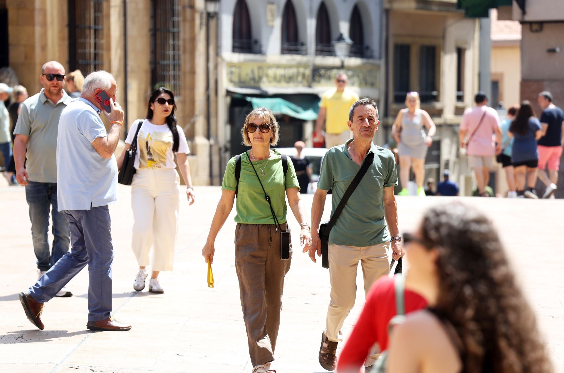 Domingo de agobiante calor: Asturias supera los 36 grados