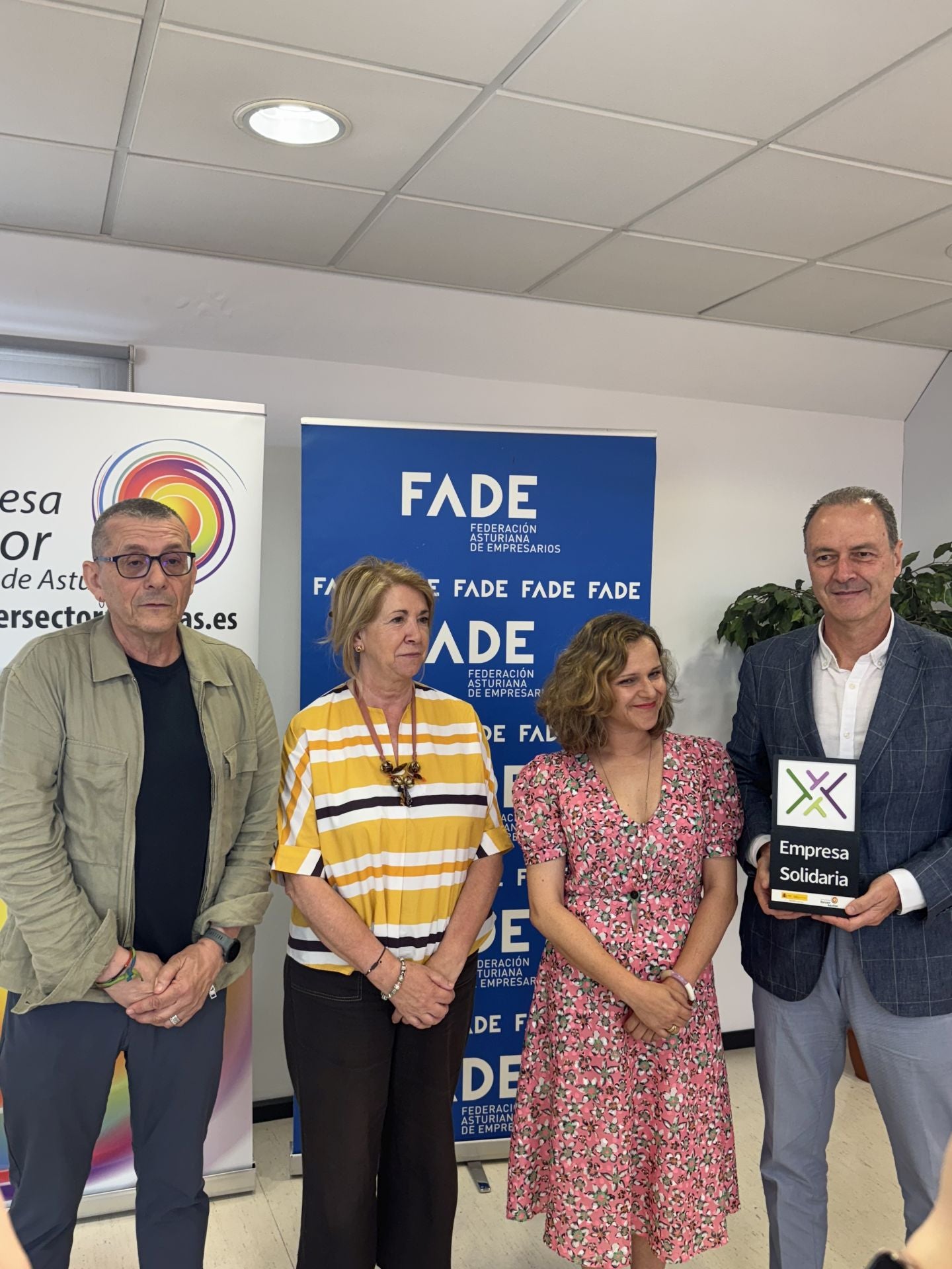 Víctor García Ordás, presidente de la Plataforma del Tercer Sector, María Celia Fernández, vicepresidenta de la JGPA, Paula María Álvarez Herrera, directora general de Gestión de Derechos Sociales del Principado y Alberto González, director general de Fade.