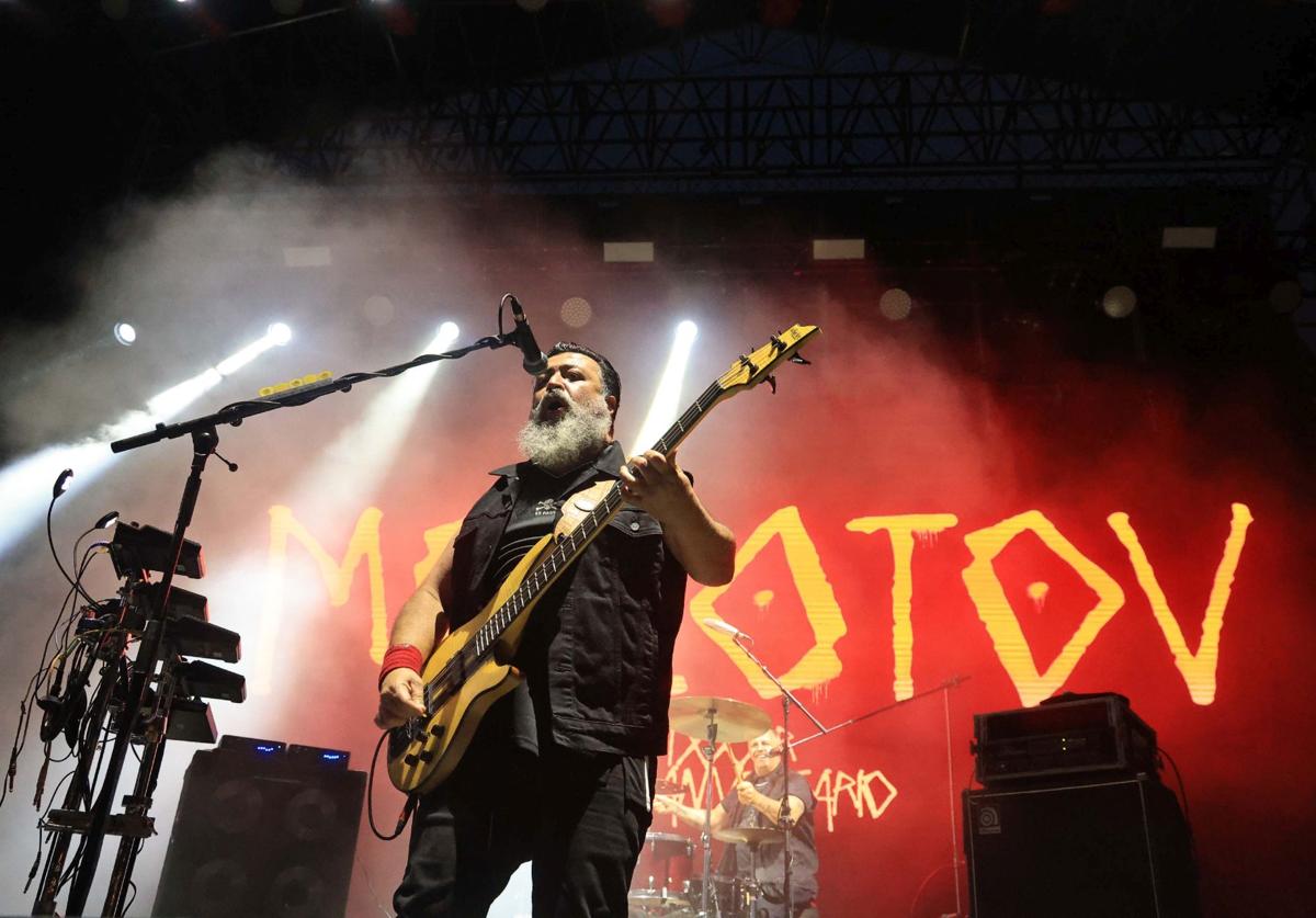 La banda mexicana entusiasmó a un público entregado desde el primer momento.