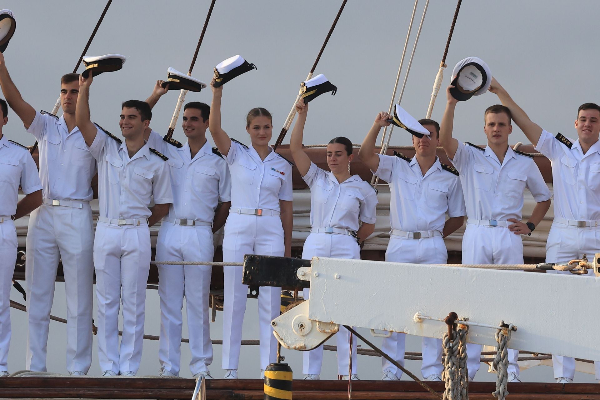 Gijón recibe a la Princesa Leonor y al &#039;Elcano&#039;: un día para la historia contado en imágenes
