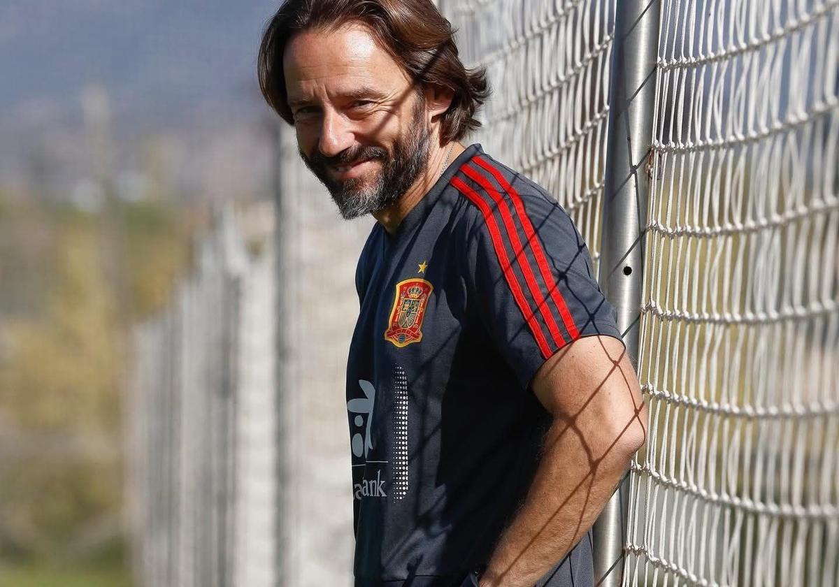 El preparador físico Carlos Rivera, durante su etapa en la Selección Española.