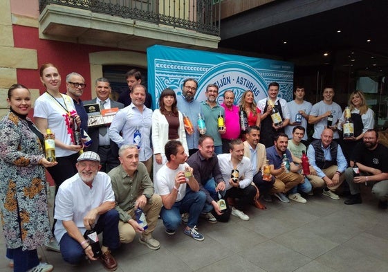 Representantes de las marcas presentes en esta XV edición del certamen Spirit Planet.
