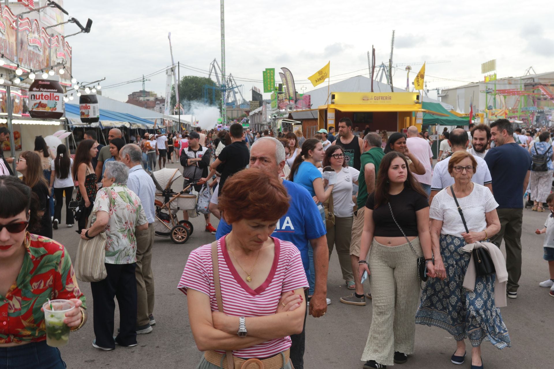 Sábado con mucho ambiente en la Semana Negra de Gijón