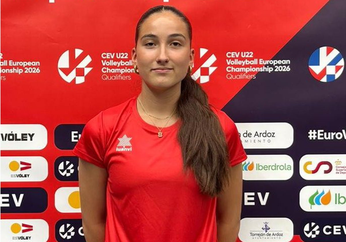 María Fernández, con la Selección Española sub-17.