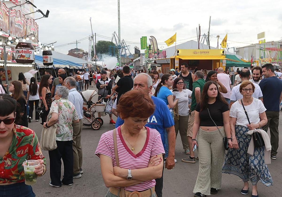 La Semana Negra, sin la noria en el horizonte, pero hasta arriba.