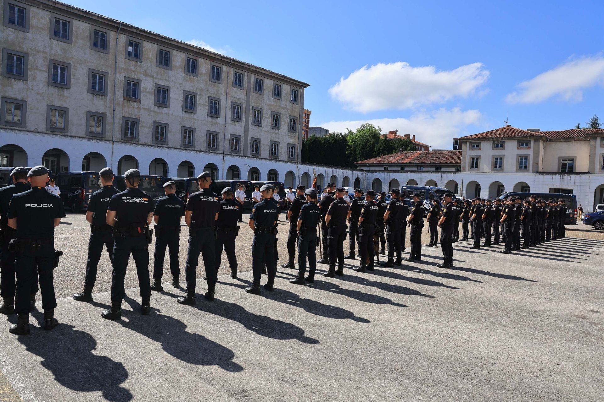 Asturias da la bienvenida a 31 agentes de la Policía Nacional en prácticas