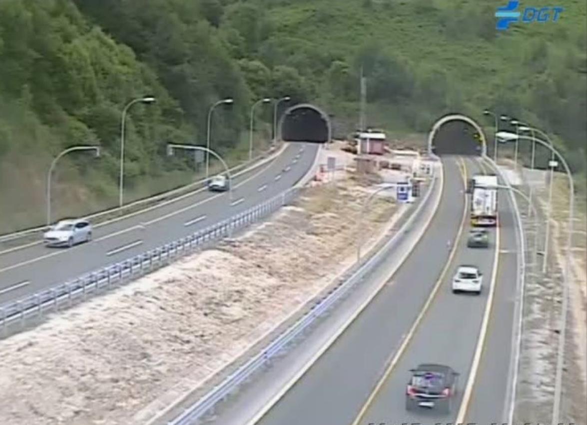Imagen secundaria 1 - Las obras en la autopista del Huerna provocan que ir por la autopista ya solo sea seis minutos más corto que por Pajares