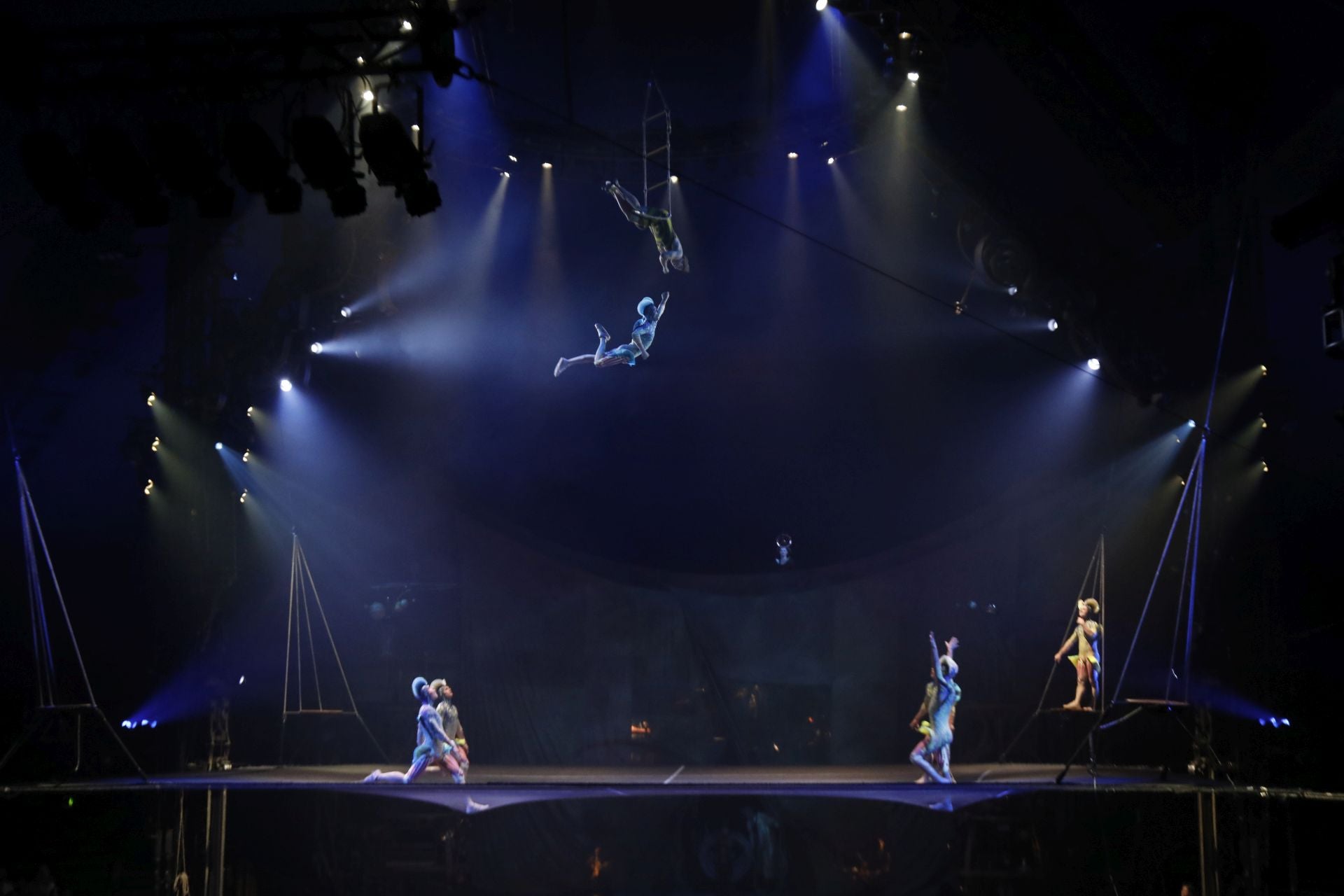 Las espectaculares imágenes que deja &#039;Kurios&#039; del Cirque du Soleil en su estreno en Gijón