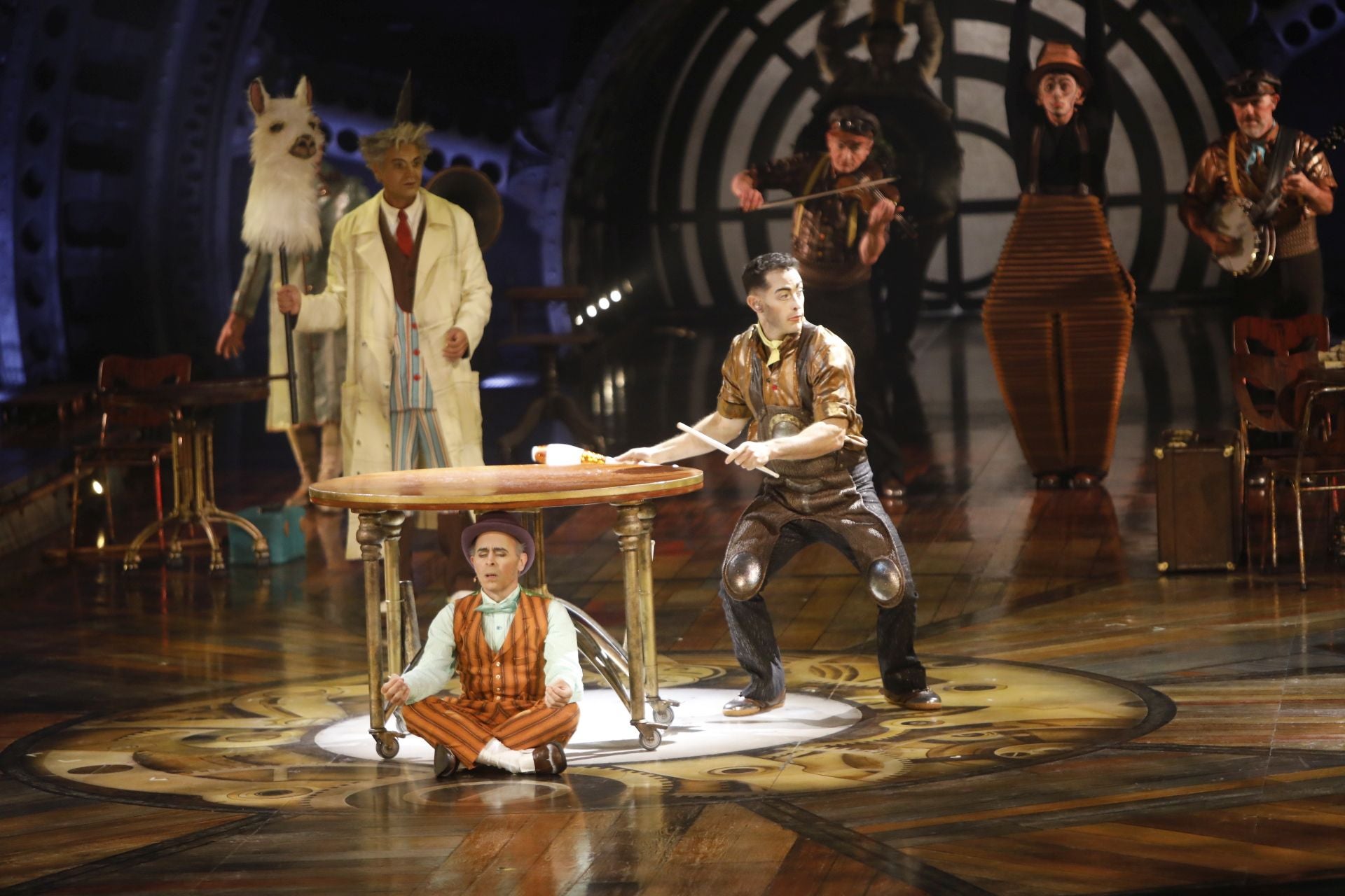 Las espectaculares imágenes que deja &#039;Kurios&#039; del Cirque du Soleil en su estreno en Gijón