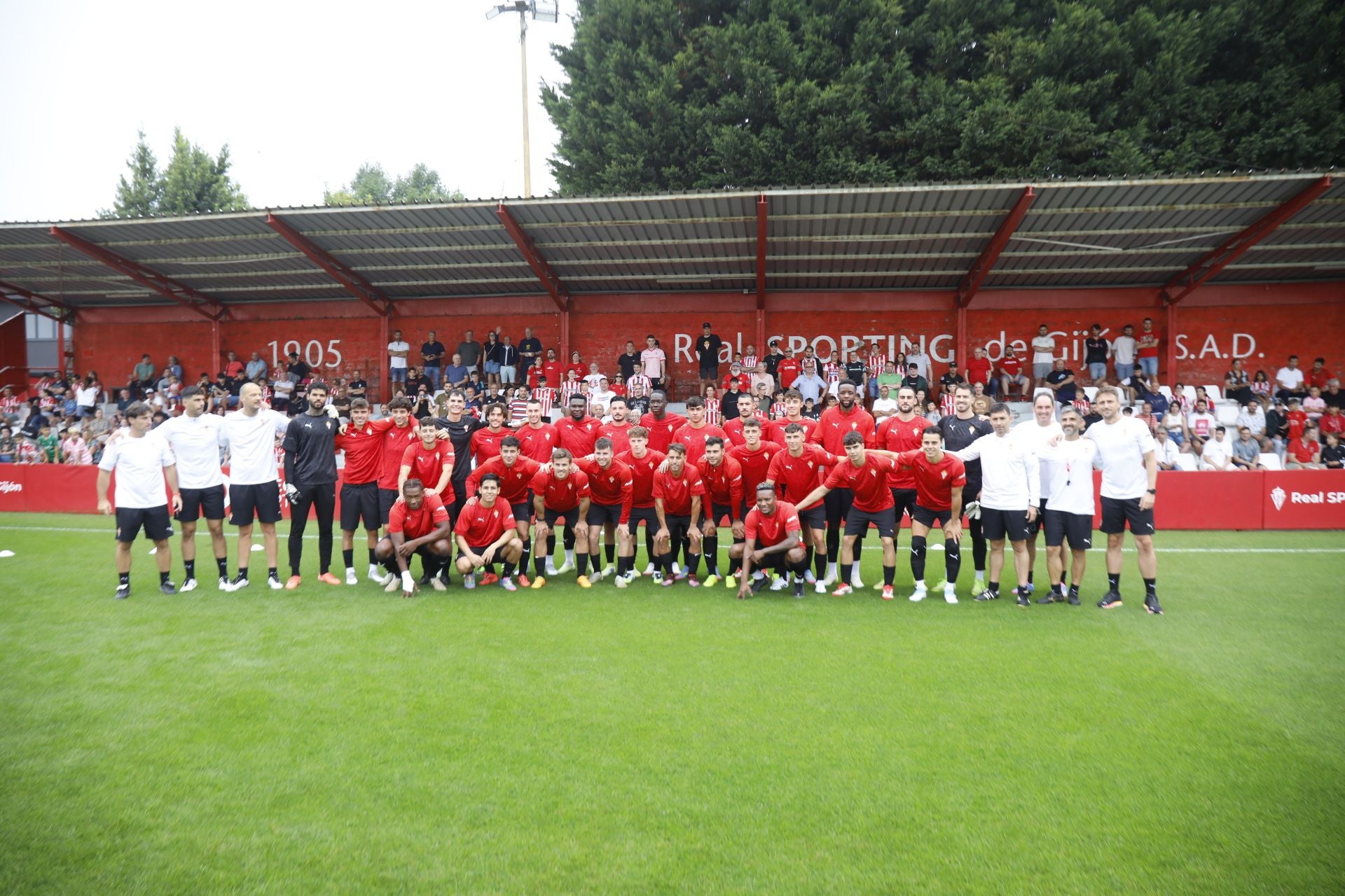 &#039;Mareona&#039; en el primer entrenamiento de la temporada del Sporting de Gijón