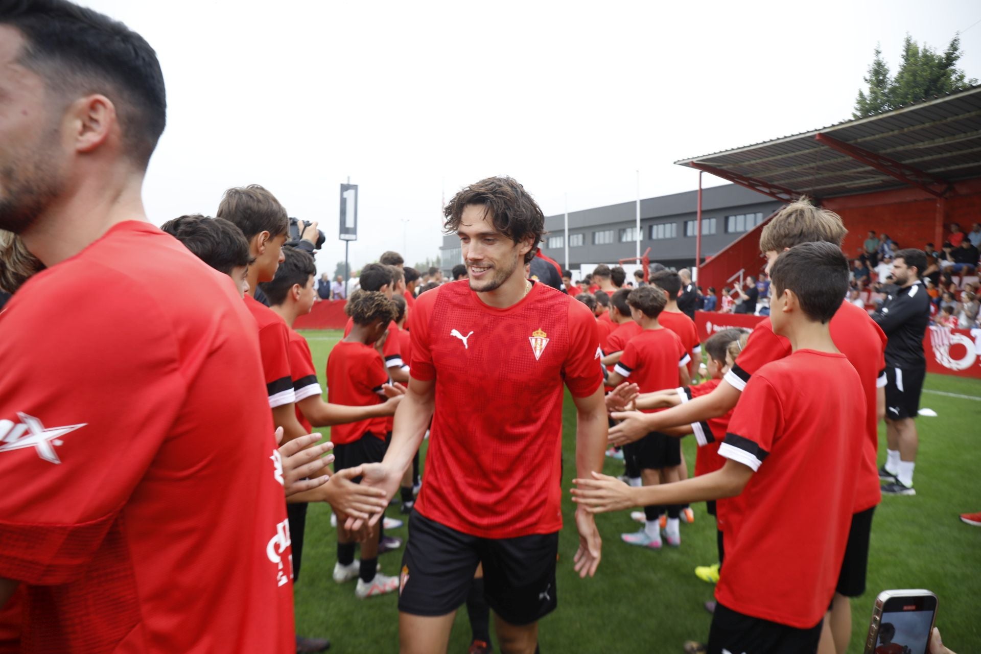 &#039;Mareona&#039; en el primer entrenamiento de la temporada del Sporting de Gijón