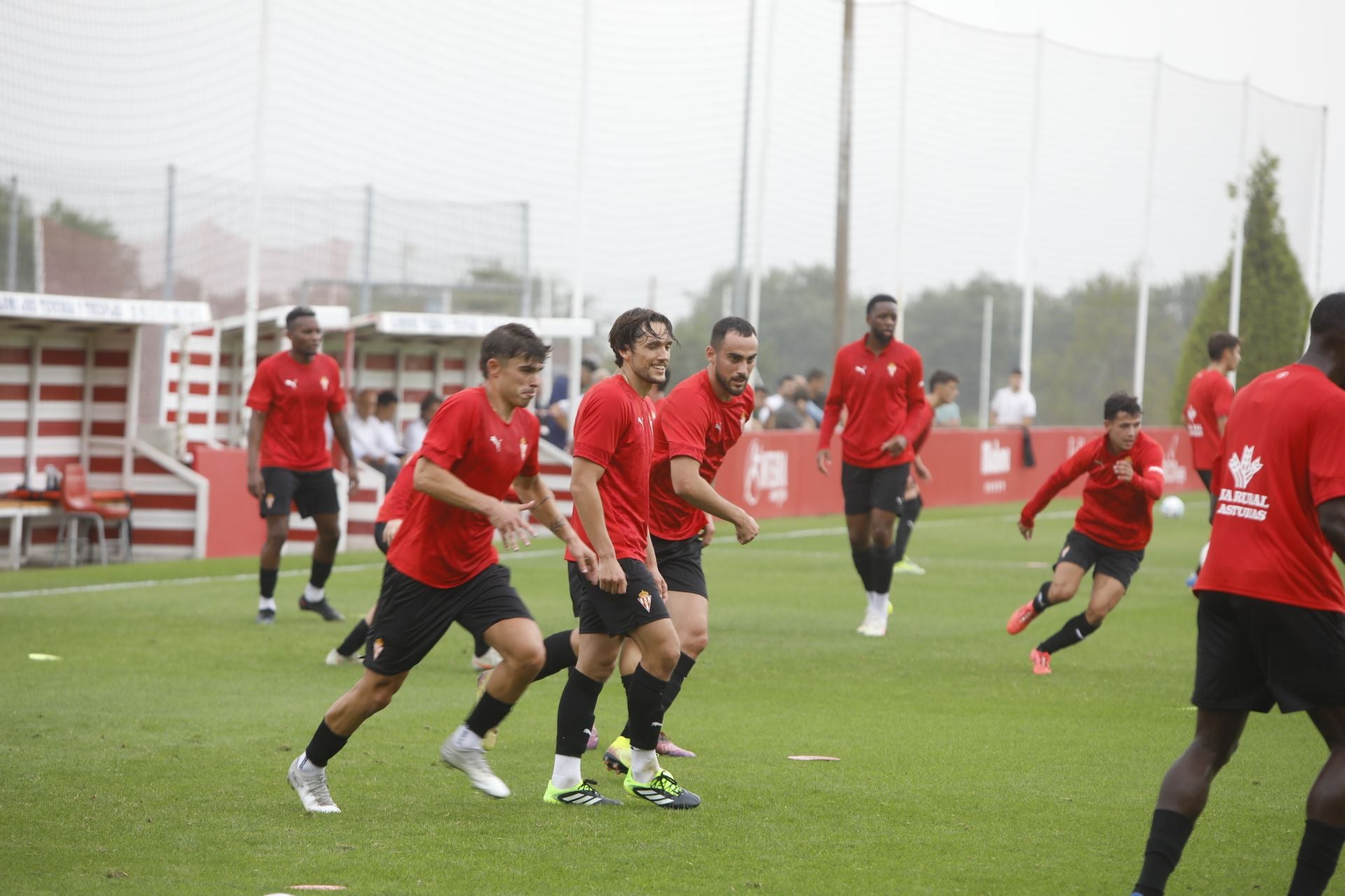 &#039;Mareona&#039; en el primer entrenamiento de la temporada del Sporting de Gijón