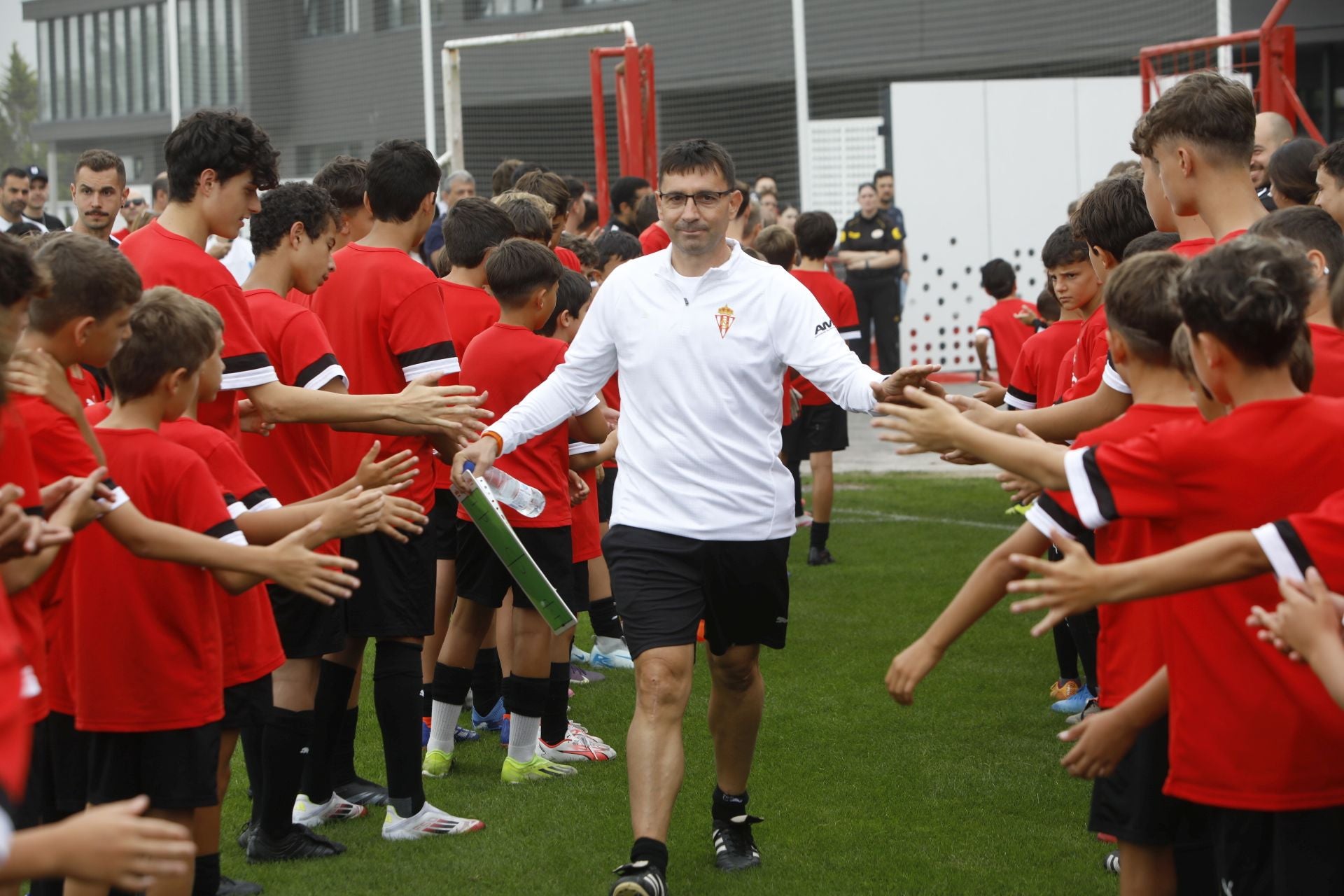 &#039;Mareona&#039; en el primer entrenamiento de la temporada del Sporting de Gijón