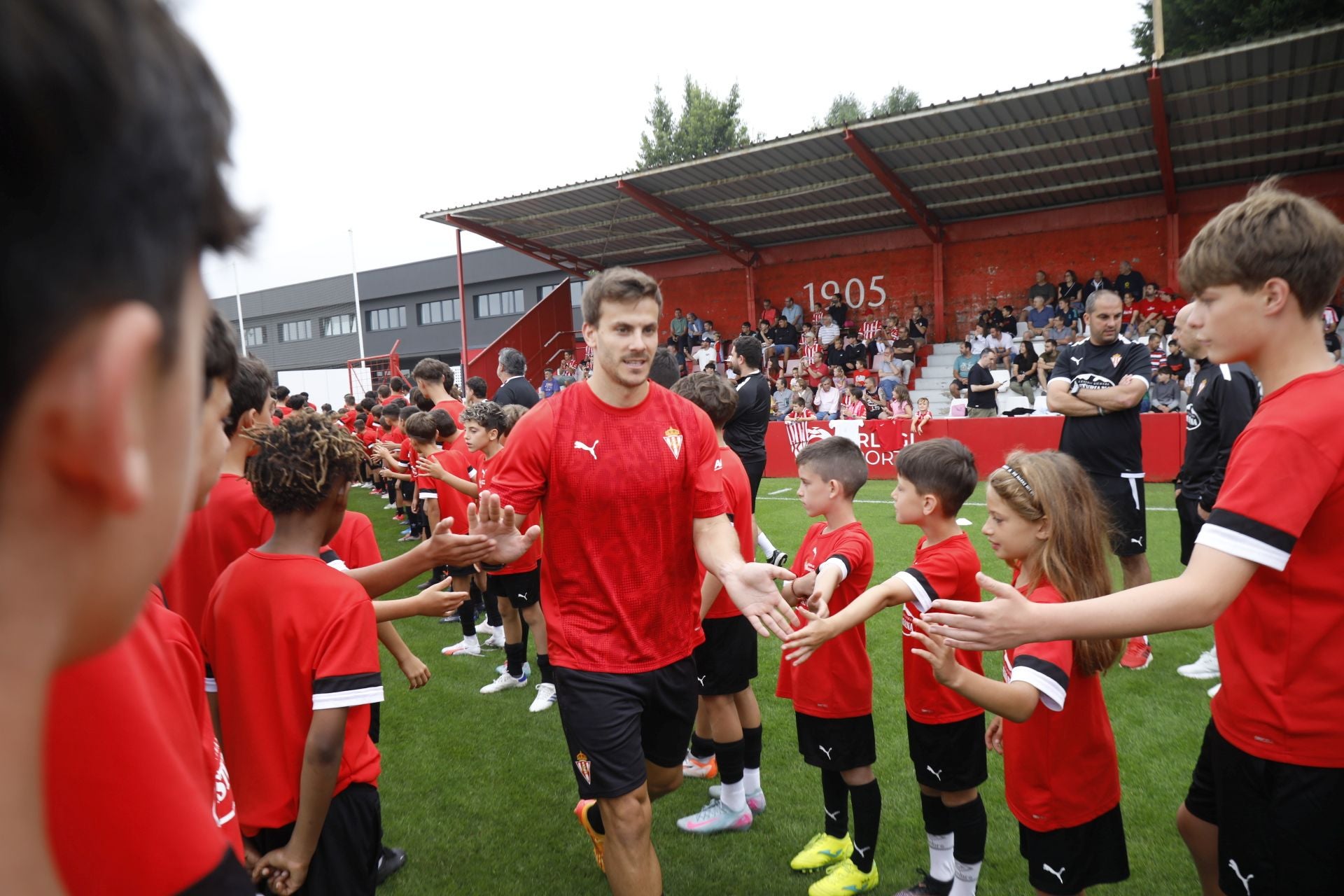 &#039;Mareona&#039; en el primer entrenamiento de la temporada del Sporting de Gijón