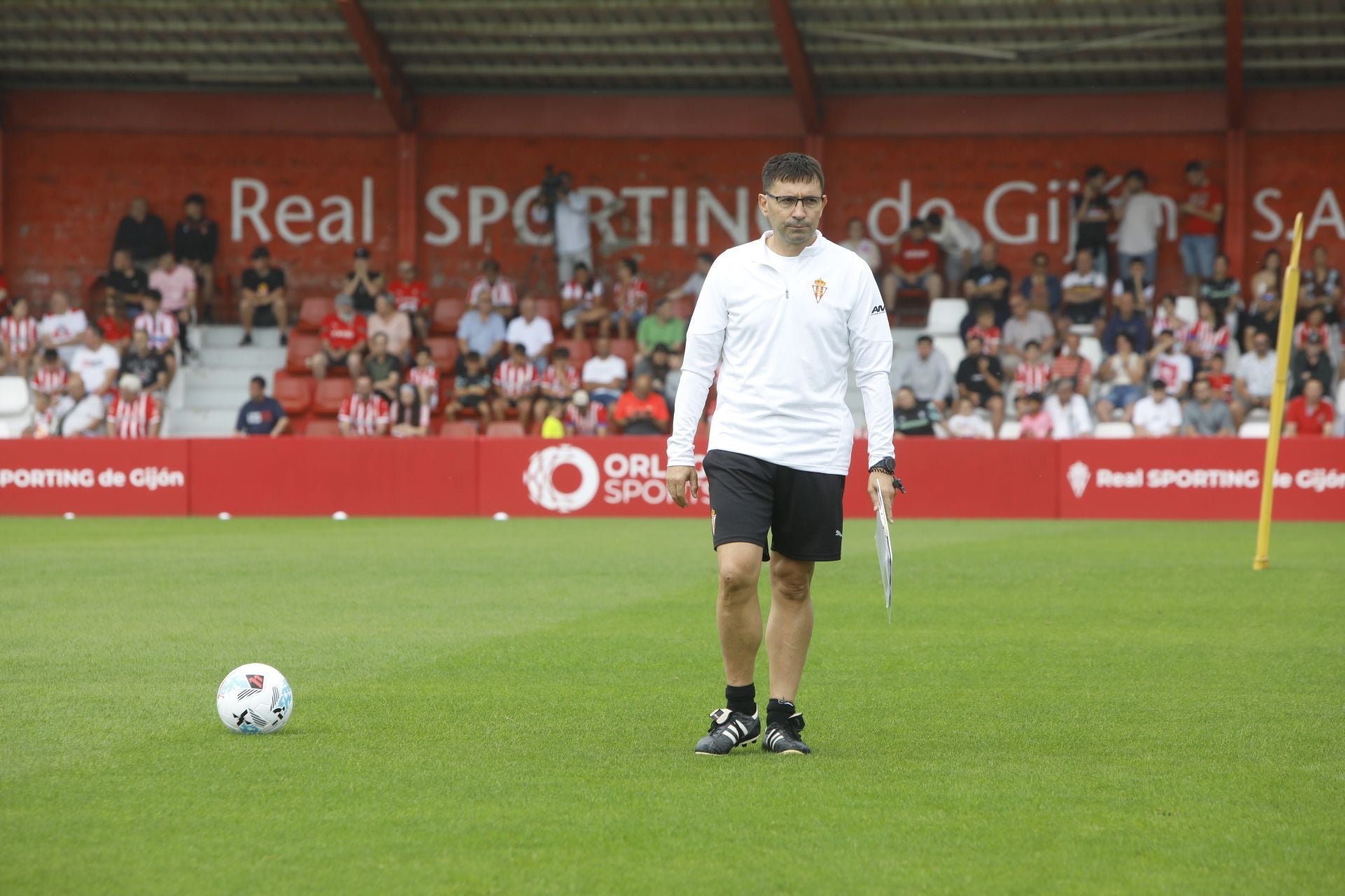 &#039;Mareona&#039; en el primer entrenamiento de la temporada del Sporting de Gijón