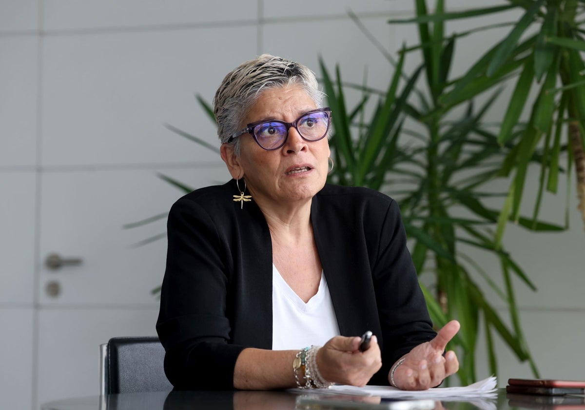La consejera responde a una de las preguntas de la entrevista con EL COMERCIO.