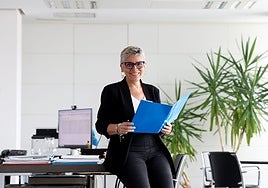 Concepción Saavedra, en su despacho en la Consejería de Salud.