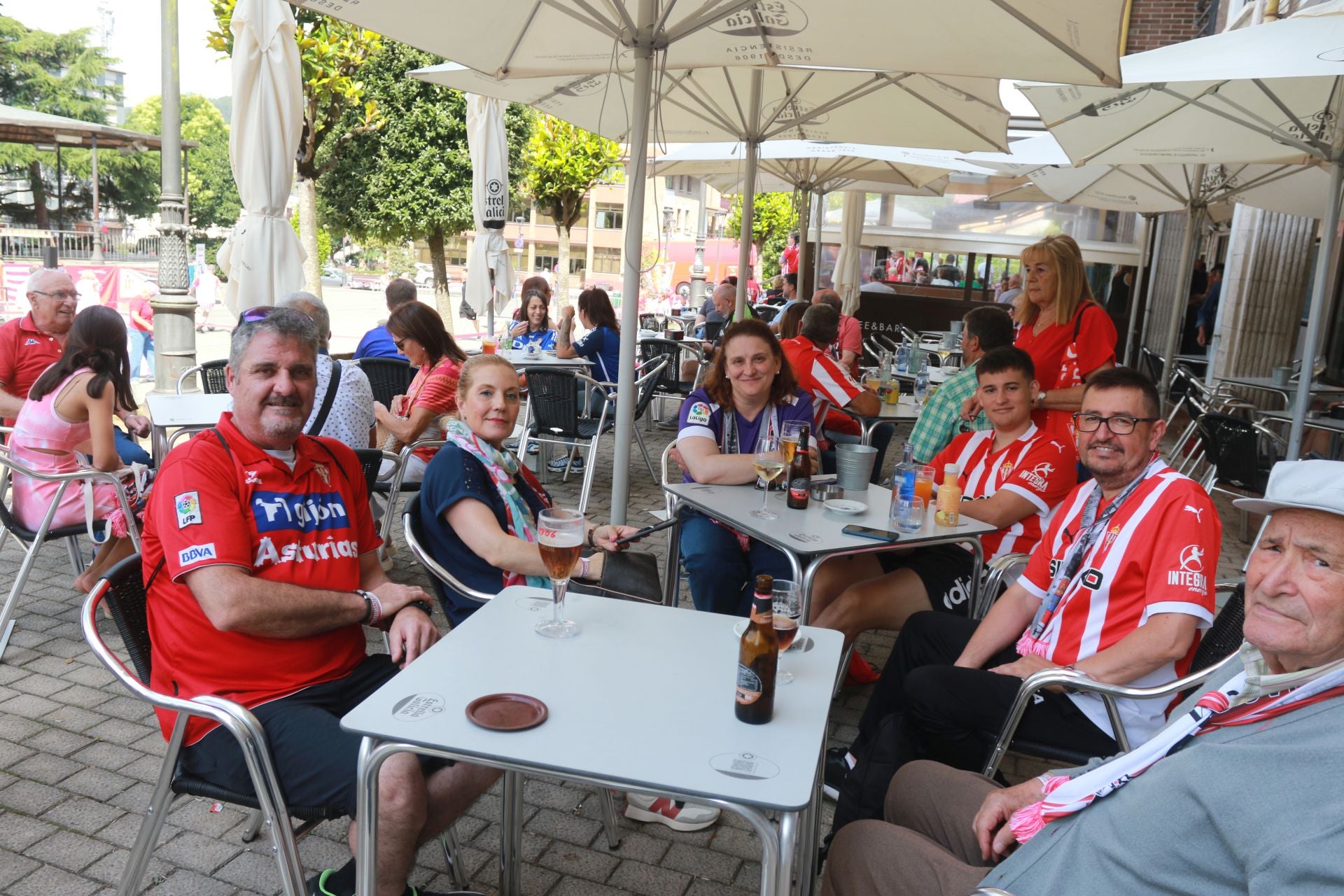500 aficionados se suman en Llanera al Encuentro de Peñas del Sporting de Gijón