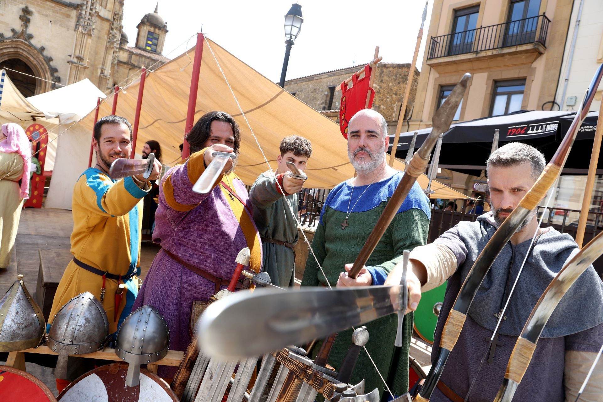 Oviedo honra al primer peregrino