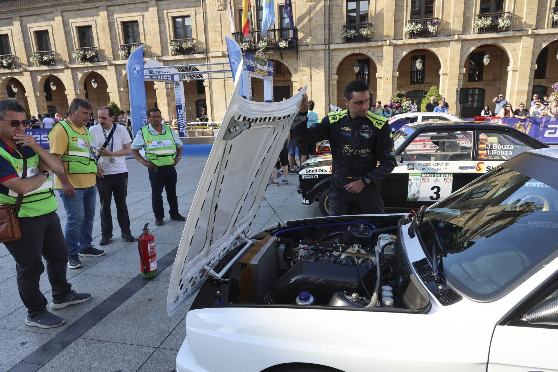 Avilés quema rueda: las fotos que deja el Rallye Histórico