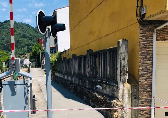 Rampa que se está construyendo en la estación de Blimea