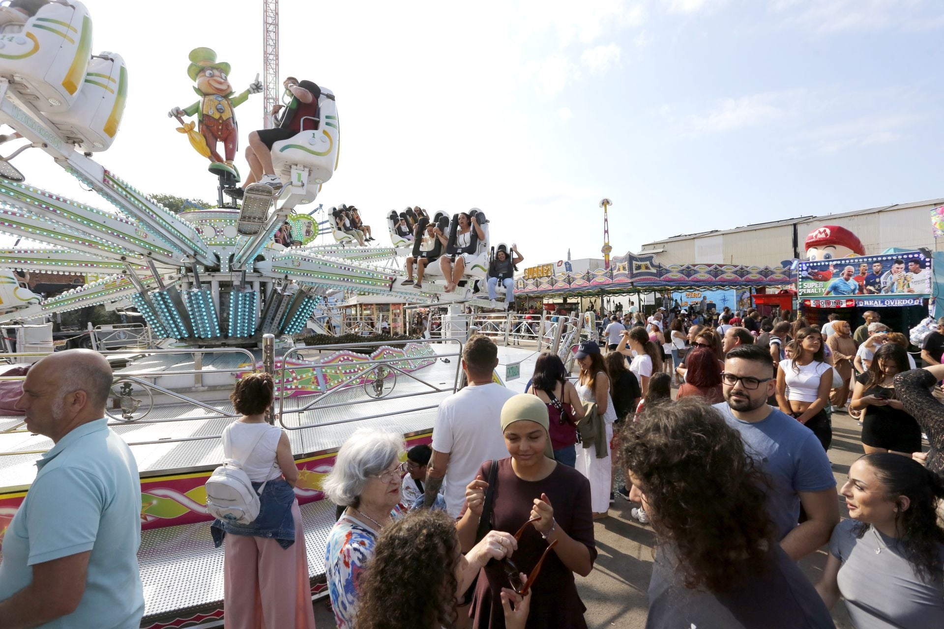 La Semana Negra de Gijón se despide del astillero