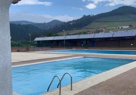 El vaso pequeño de la piscina municipal de Pravia, en Agones.