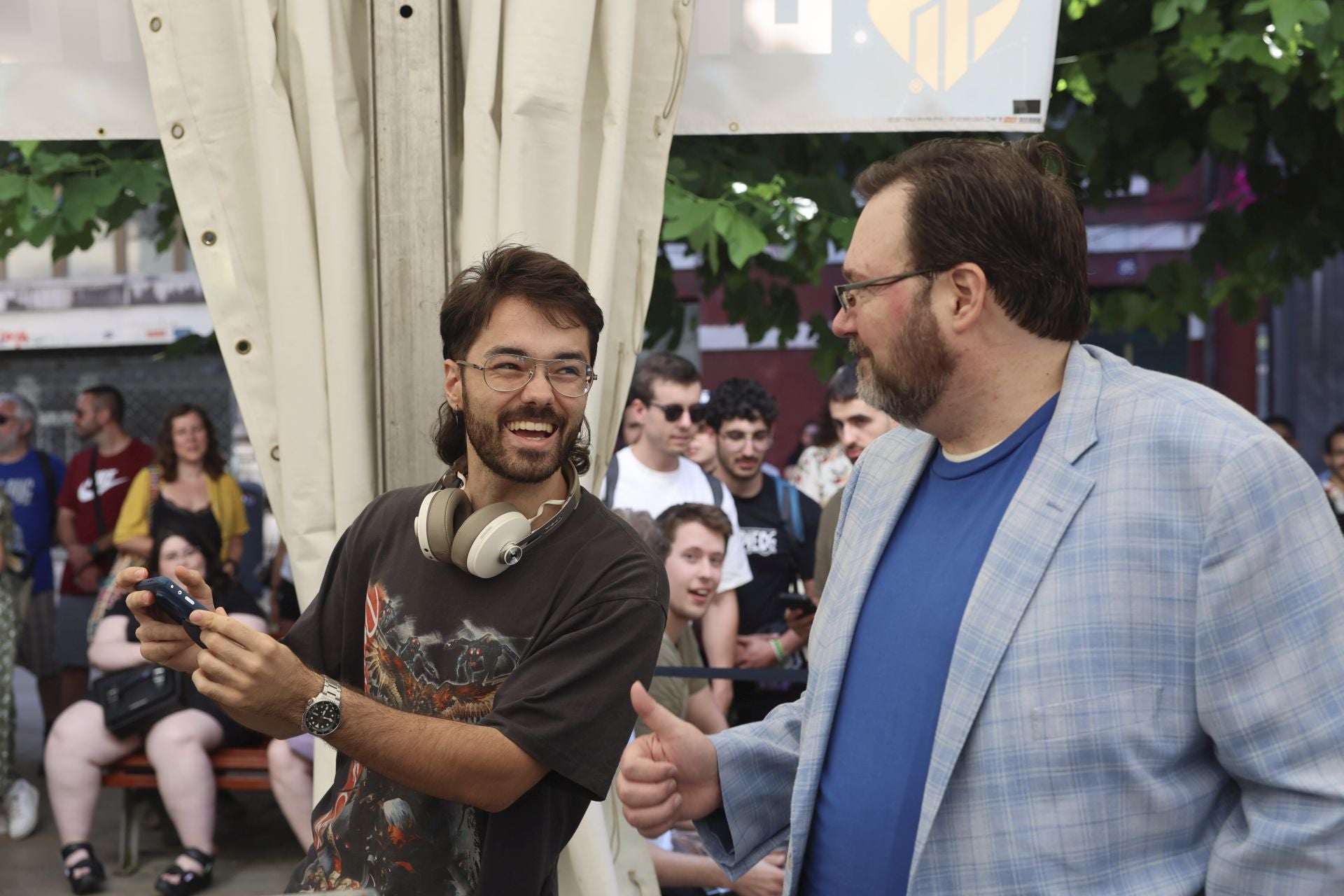 El Festival Celsius de Avilés echa a andar: largas colas por Brandon Sanderson