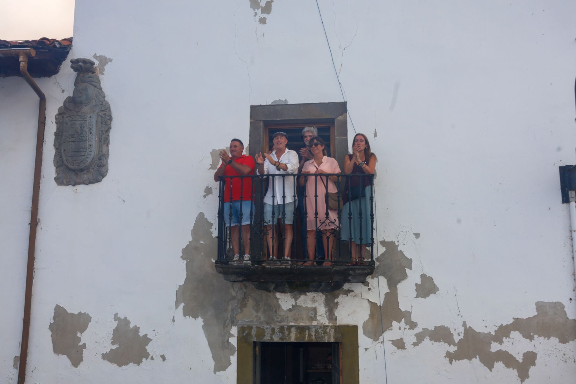 Cangas del Narcea estalla con las Fiestas del Carmen y La Descarga