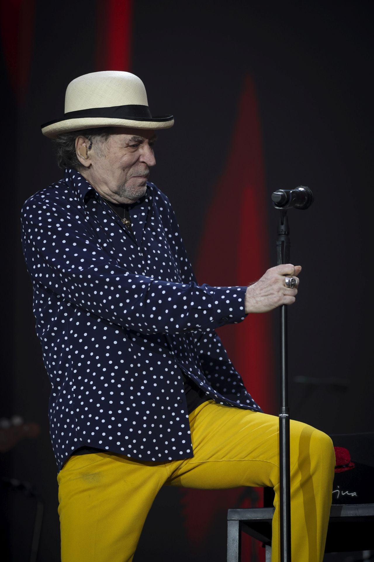 Gijón se rinde a Joaquín Sabina