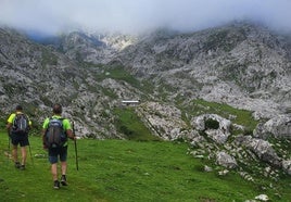 El Anillo de Picos es una propuesta completa para conocer este territorio de manera segura.