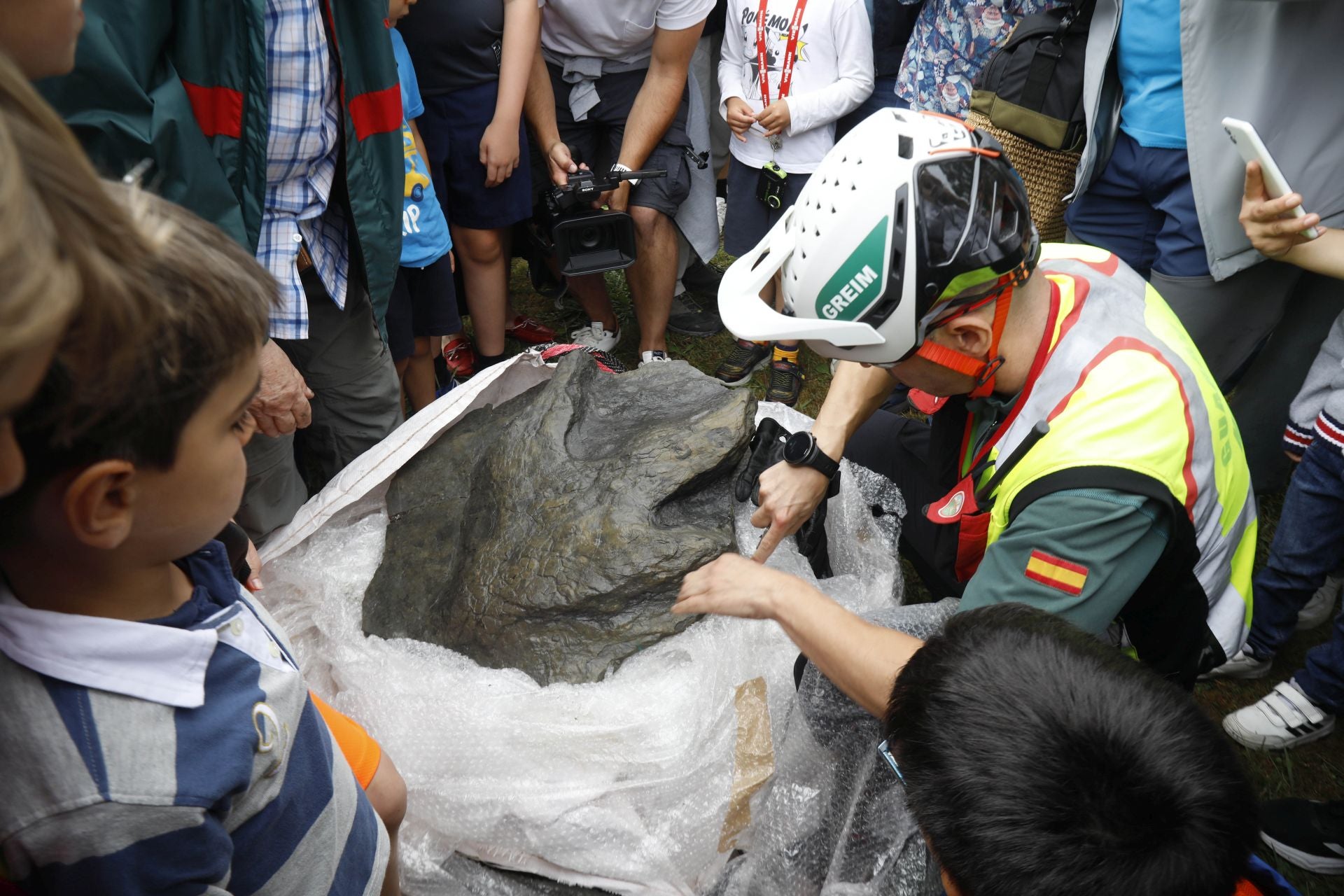 Hallazgo en Asturias: descubren una huella gigante de dinosaurio terópodo en Villaviciosa