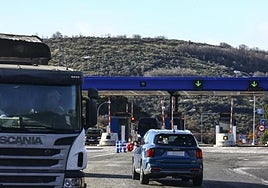 Peaje de la utopista del Huerna.