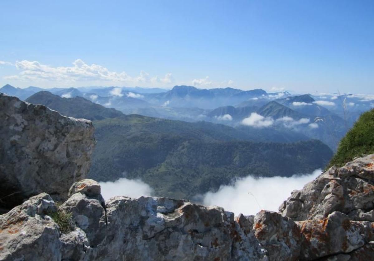 Rescatan a un joven de 21 años que se torció un tobillo en Picos de Europa