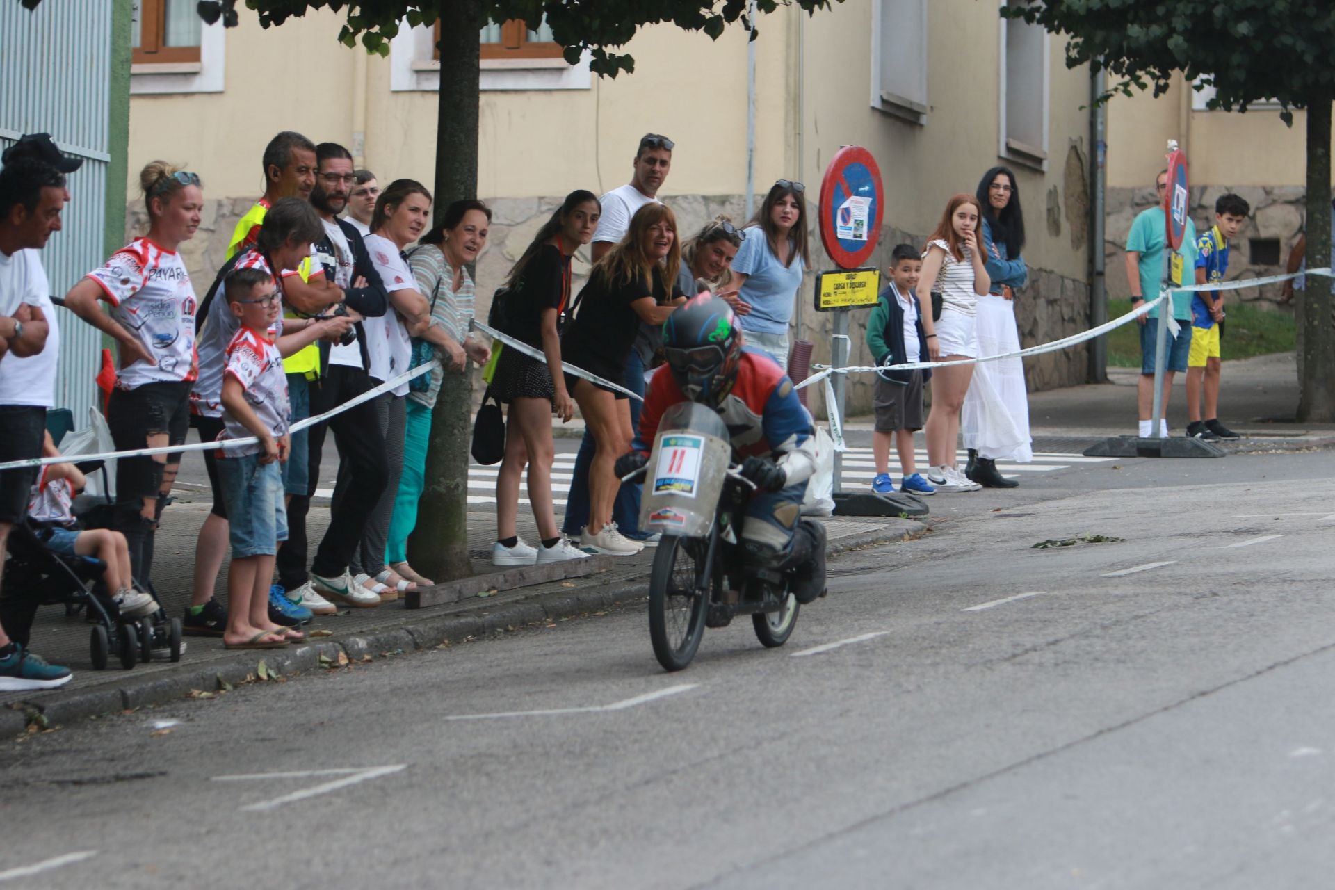 Diversión a pedales con los autos locos de Portuarios