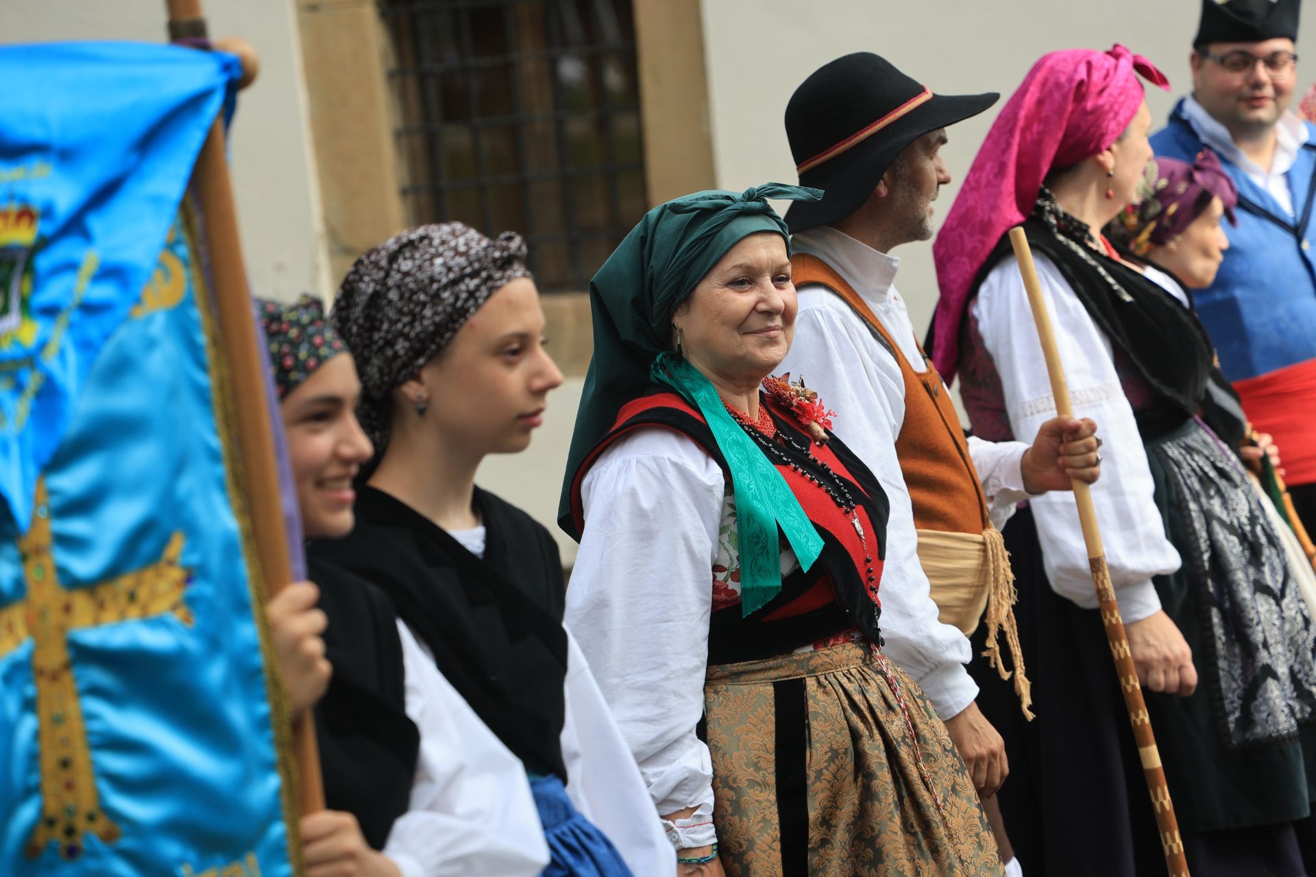 Danzas que entrelazan culturas en La Pola