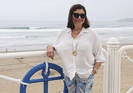 Rocío Alba al final del paseo de Salinas, donde se llevará a cabo el Longboard.