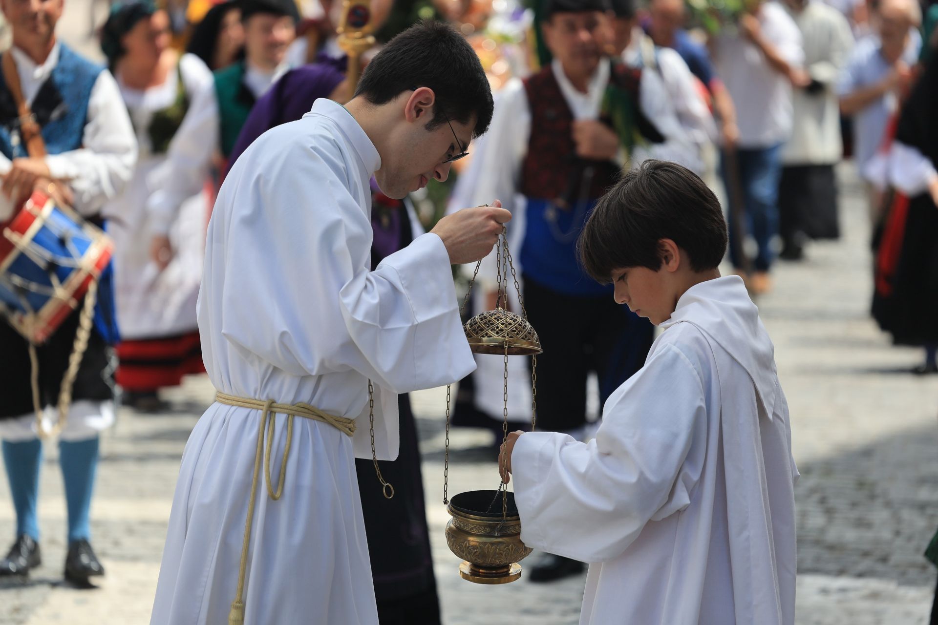 El Carmín de La Pola: misa y procesión antes de la romería